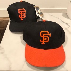 2 San Francisco Giants hats